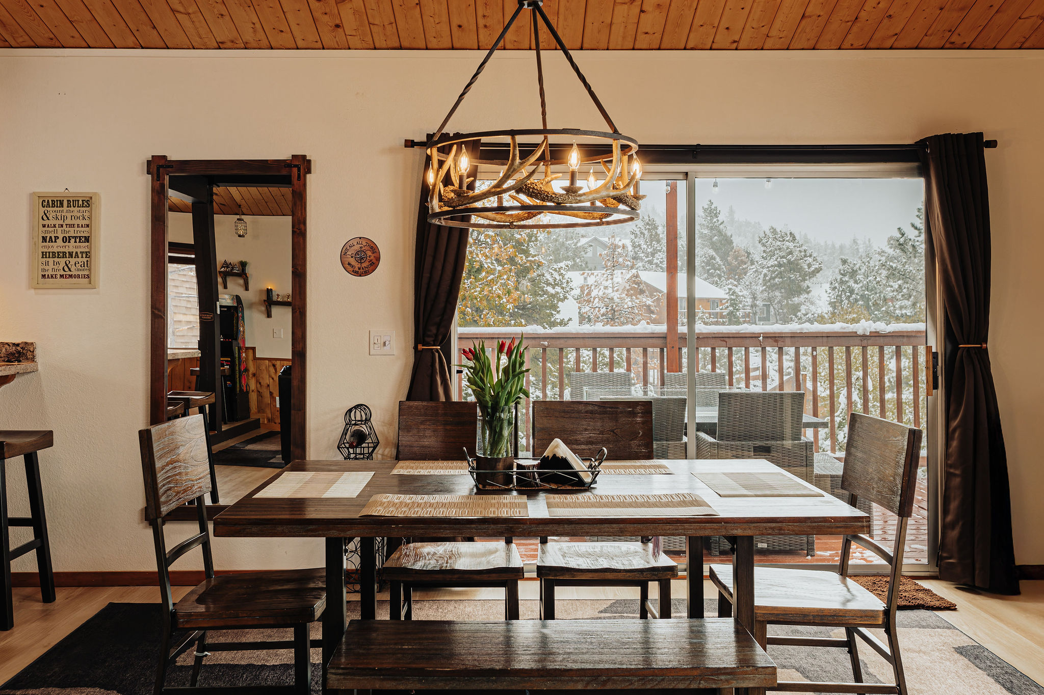 Gianna_Christina_Photo_Sheephorn_Winterland_Cabins_Big_Bear_Lake_CA_Airbnb-