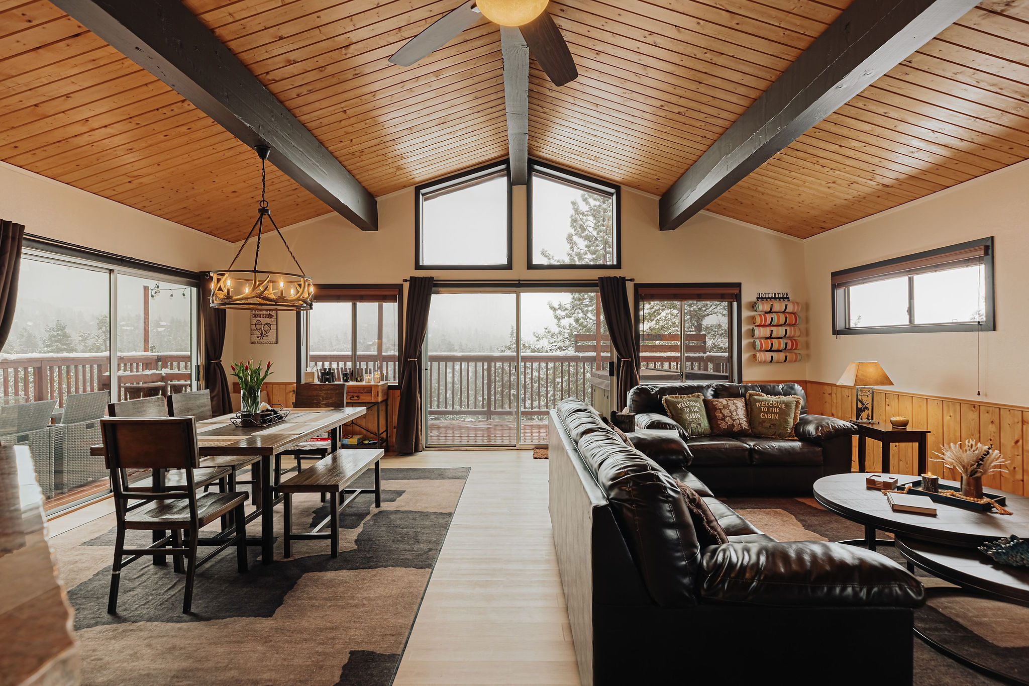 Gianna_Christina_Photo_Sheephorn_Winterland_Cabins_Big_Bear_Lake_CA_Airbnb--10_E0Z