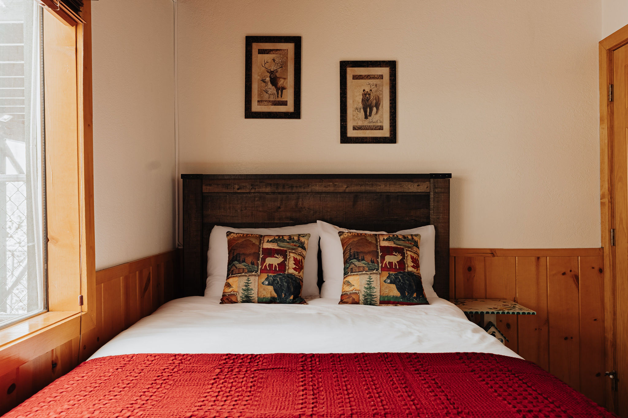 Gianna_Christina_Photo_Sheephorn_Winterland_Cabins_Big_Bear_Lake_CA_Airbnb--24