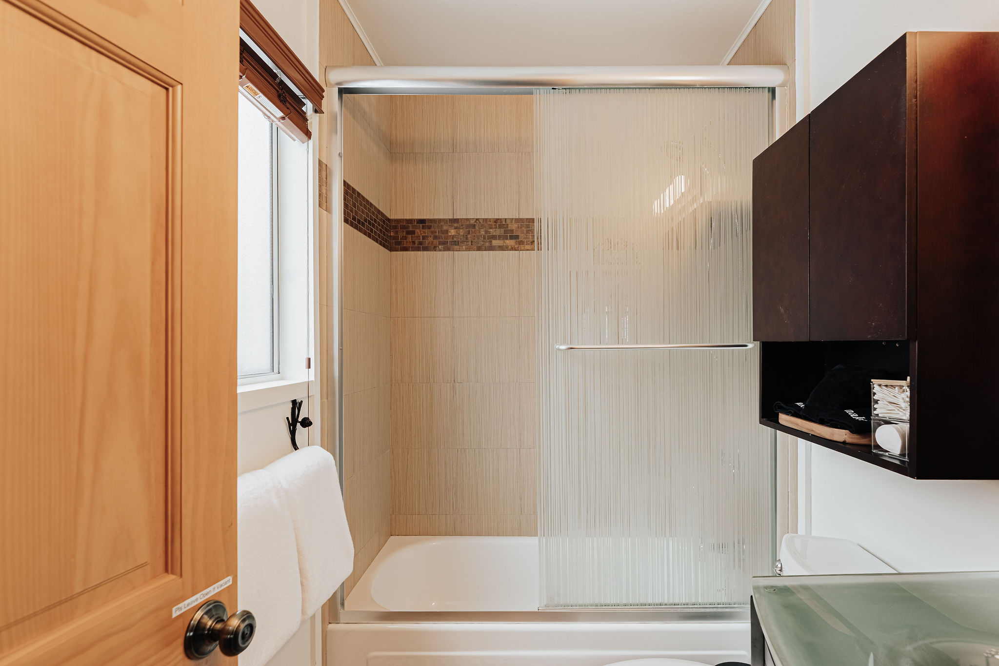 Gianna_Christina_Photo_Sheephorn_Winterland_Cabins_Big_Bear_Lake_CA_Airbnb--26